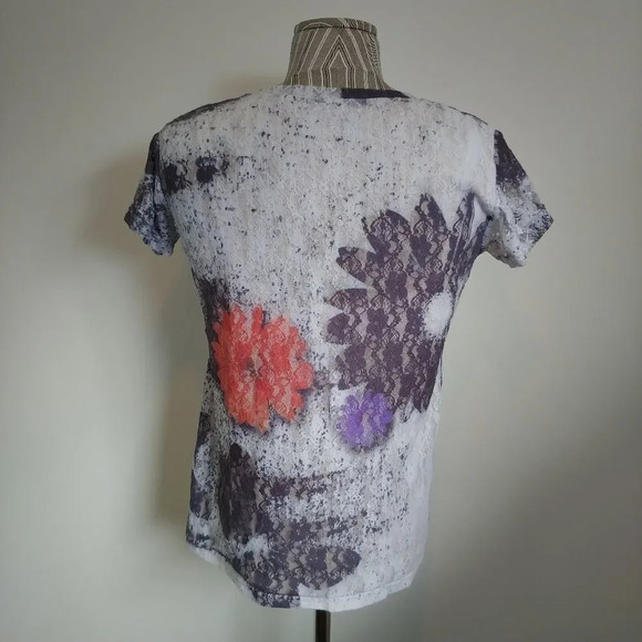 VEX & Co T-shirt, Flower Print Lace  Overlay, L - Picture 4 of 6